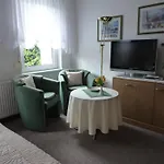 Rheingold Garni 3* באד גרונד