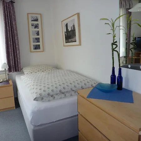 Rheingold Garni בית הארחה